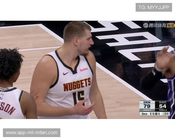 17分大胜!约基奇32+14+14,赛后约基奇快步退场,约翰逊一把抱住哈利伯顿 17分大胜!约基奇32+14+14,赛后约基奇快步退场,约翰逊一把抱住哈利伯顿